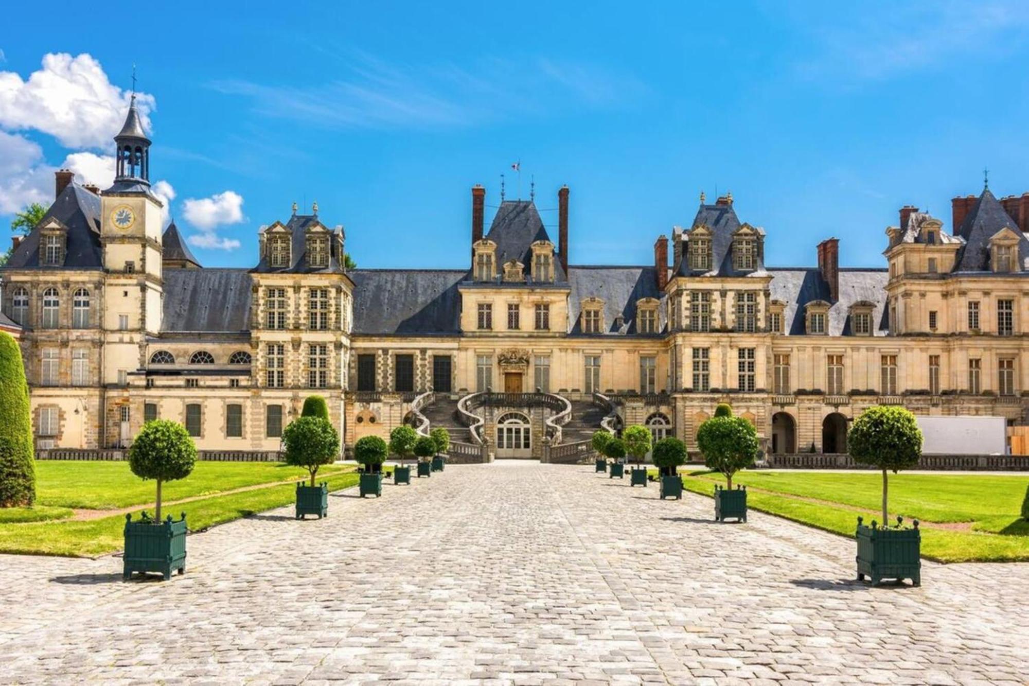 Suites Rive Gauche - Charmant DUPLEX - Chez Delpha Fontainebleau Extérieur photo